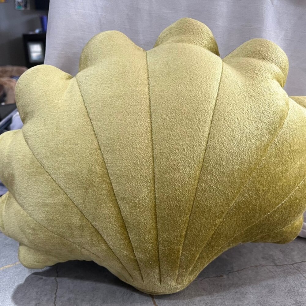 Magaschoni Home green Shell/ Clam 13" x 15"  Plush Accent Pillow New/Tags